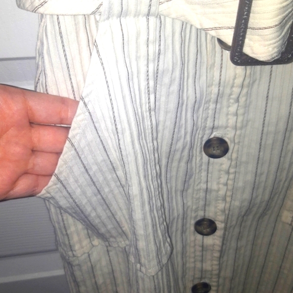 (M)🆕️⚘️Le Chateau⚘️ Striped Button Down Striped Dress👗 Ptp 15"× L39.5" - Picture 7 of 10